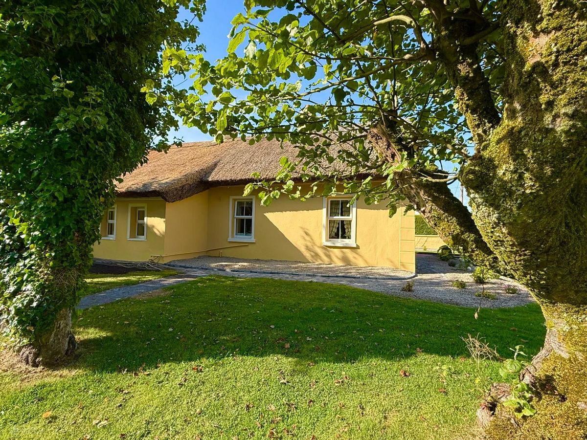 Historic Irish Thatched Cottage For Sale: Dalgan, Shrule, Bunnafollistran, Co. Mayo