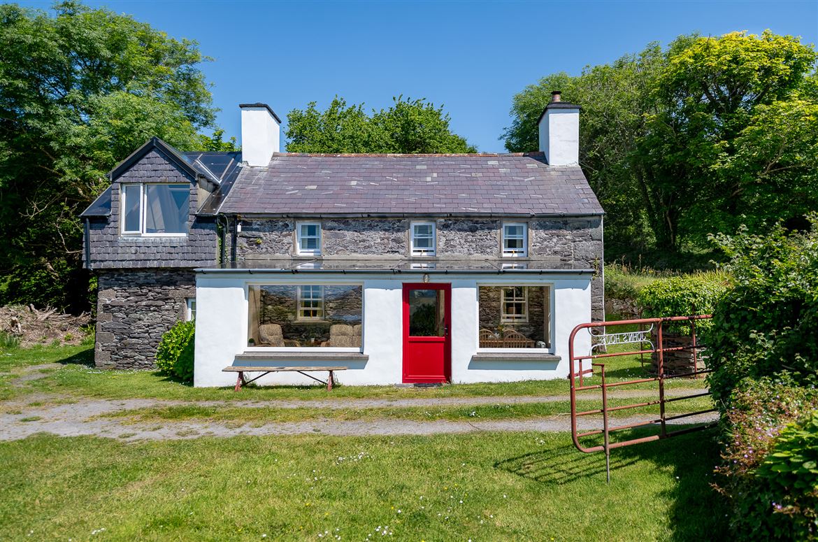Coastal Cottage For Sale: John's House, Derrynane Beg, Caherdaniel, Co. Kerry