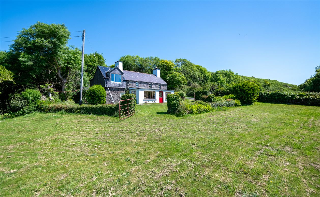 Coastal Cottage For Sale: John's House, Derrynane Beg, Caherdaniel, Co. Kerry