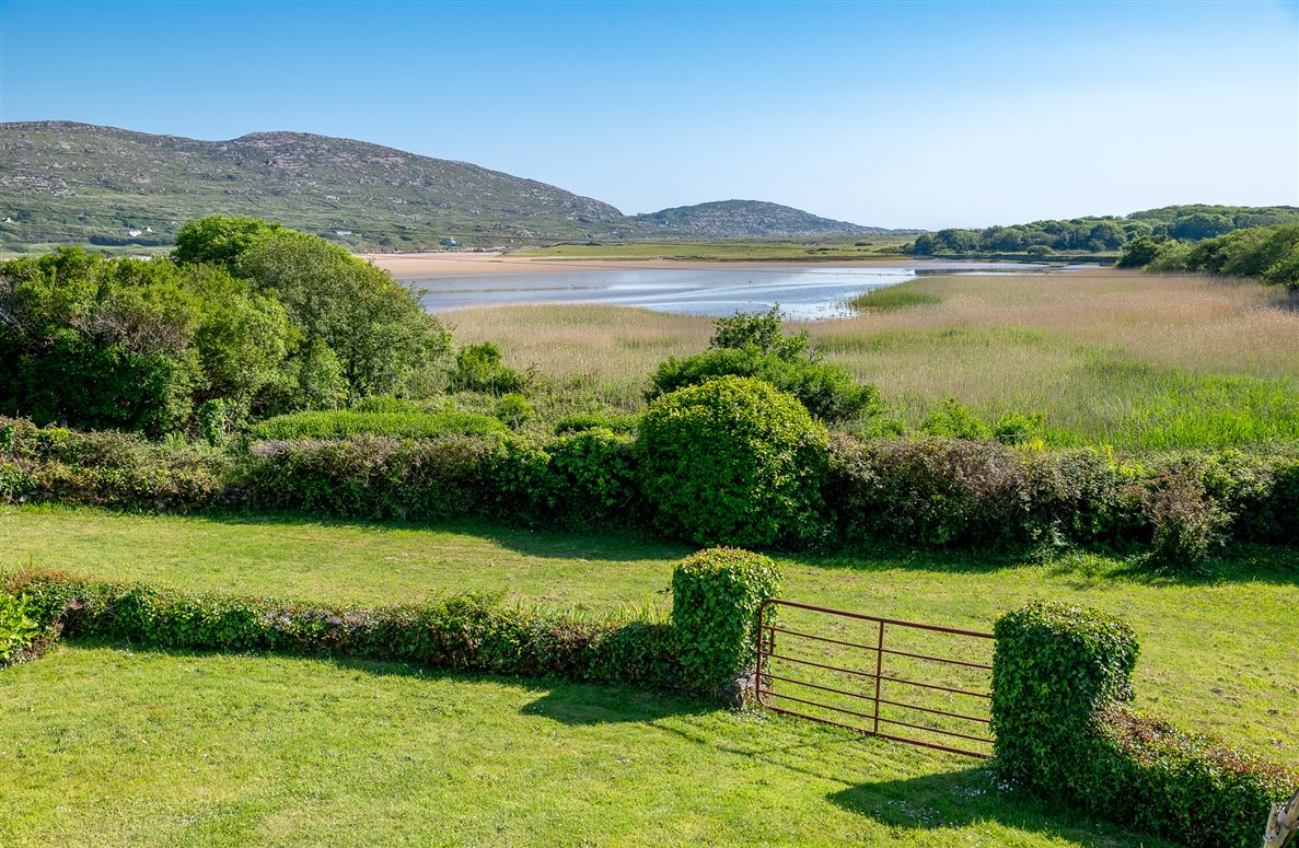Coastal Cottage For Sale: John's House, Derrynane Beg, Caherdaniel, Co. Kerry