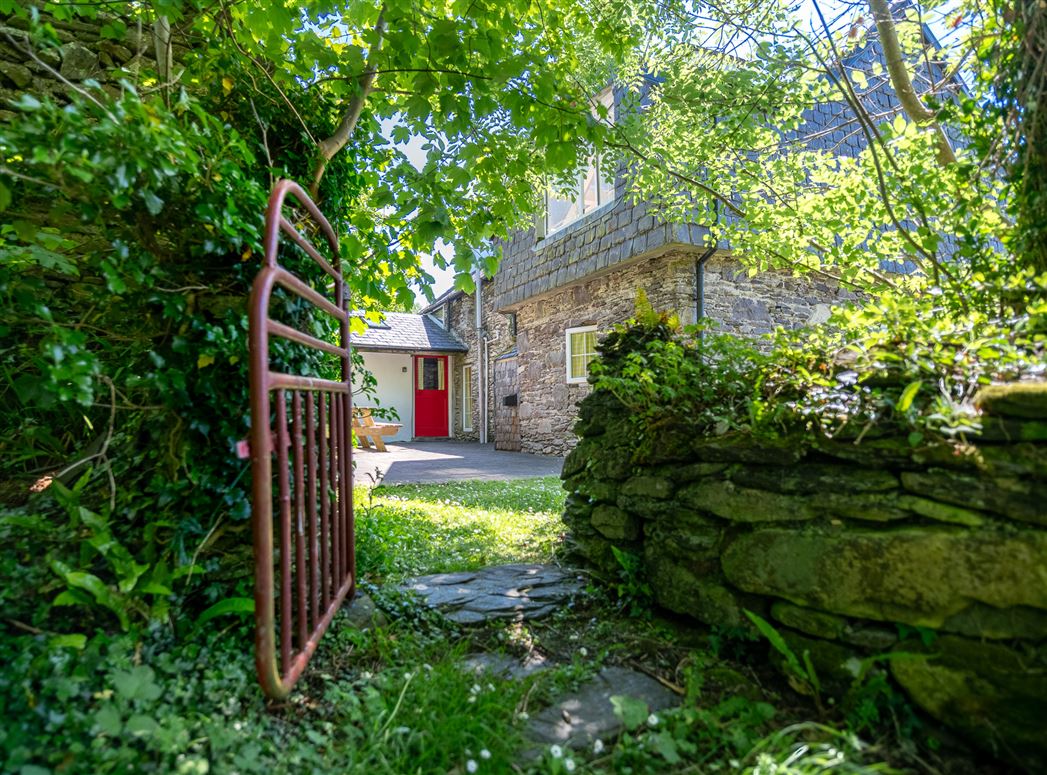 Coastal Cottage For Sale: John's House, Derrynane Beg, Caherdaniel, Co. Kerry