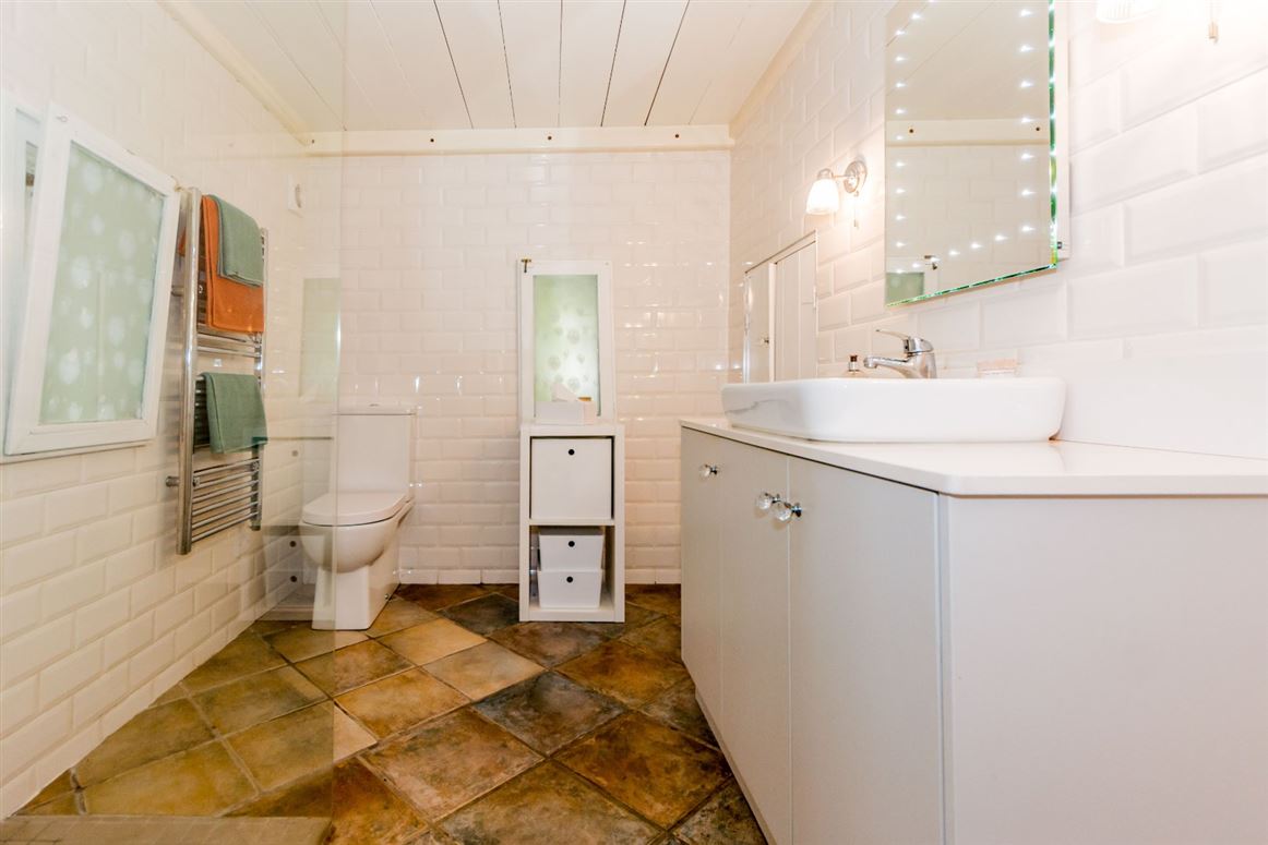 Restored Farmhouse For Sale: Lazy Acre, Shandrum Beg, Bantry, Co. Cork