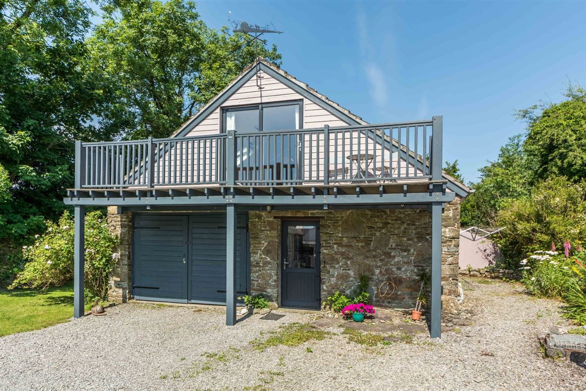 Restored Farmhouse For Sale: Lazy Acre, Shandrum Beg, Bantry, Co. Cork
