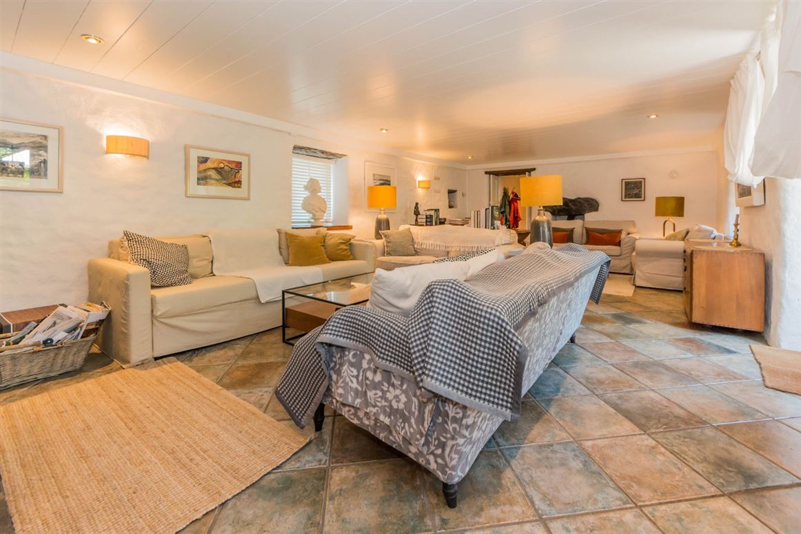 Restored Farmhouse For Sale: Lazy Acre, Shandrum Beg, Bantry, Co. Cork