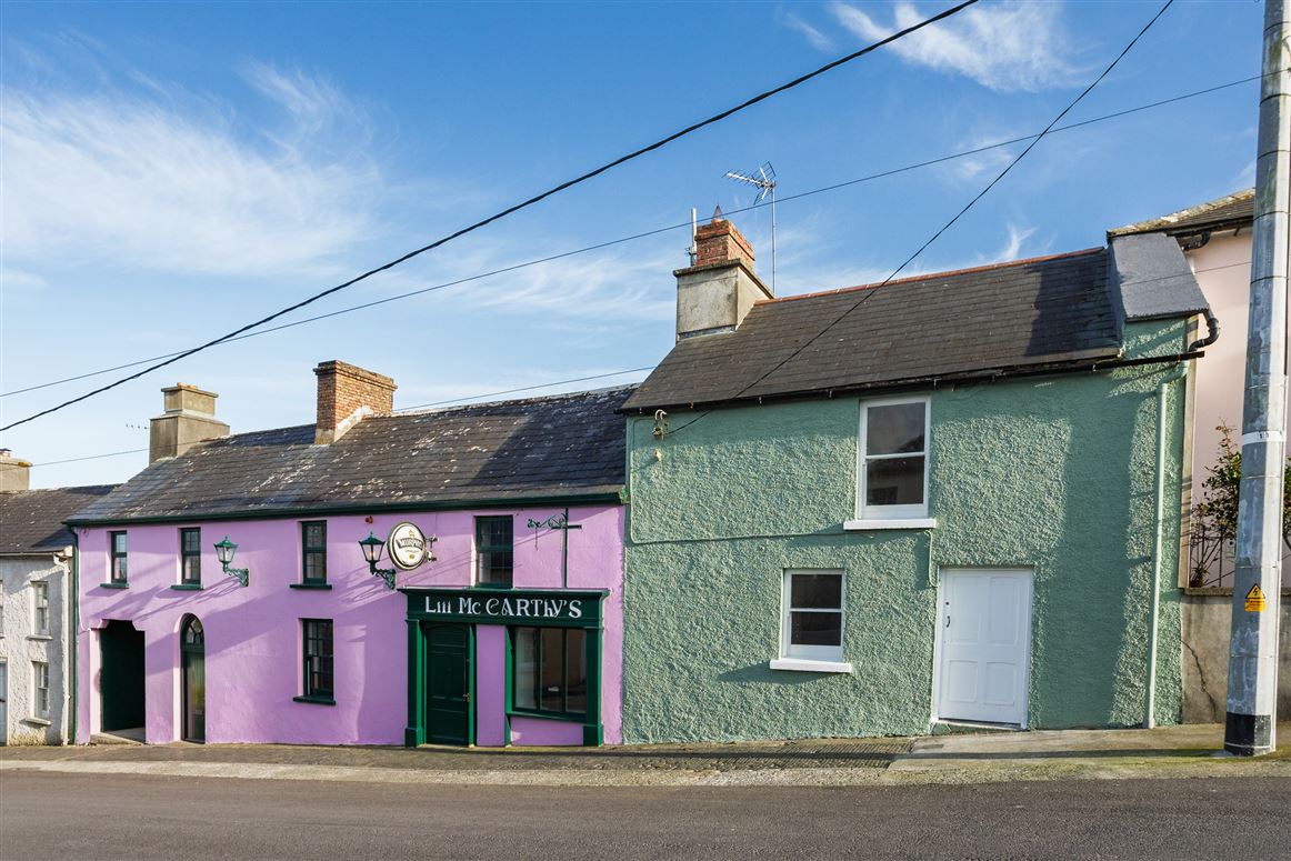 Lil McCarthy’s, Main Street, Castletownshend, Co. Cork, P81 PX85