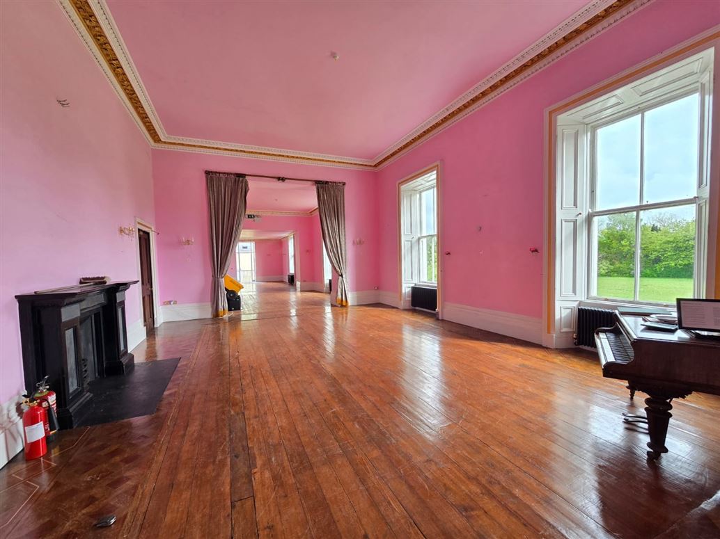 Country Estate For Sale: Middleton Park House, Castletown Geoghegan, Co. Westmeath