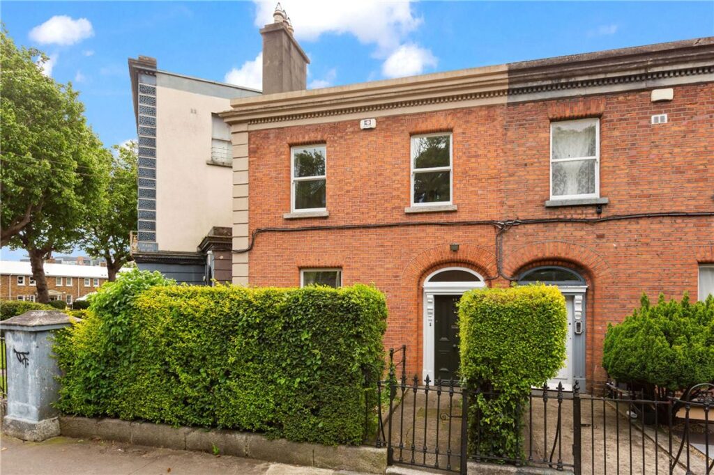 Phoenix View, 13 Park Place, Chapelizod Road, Dublin 8, D08 ETW9