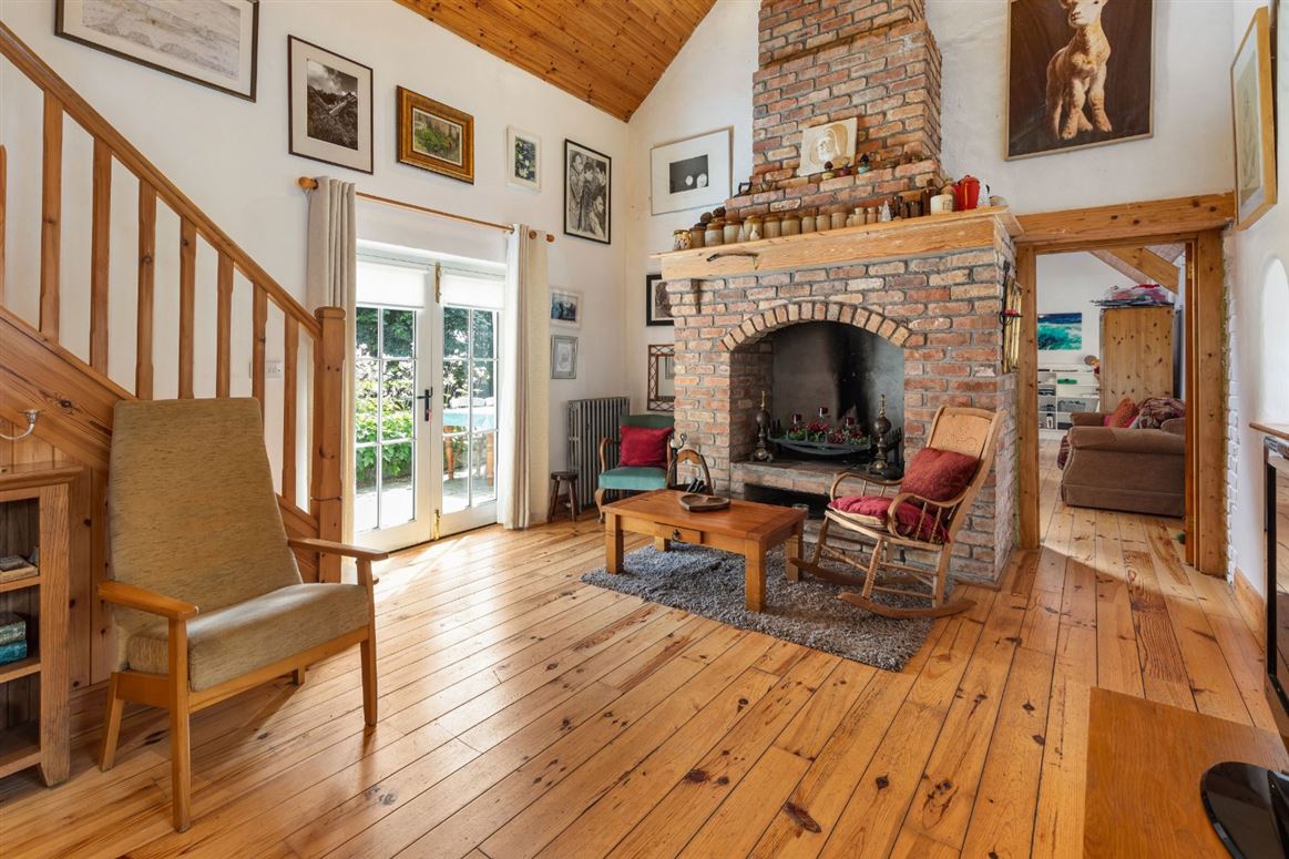 Thatched Cottage For Sale: Tearmann, Castlekieran, Carnaross, Co. Meath