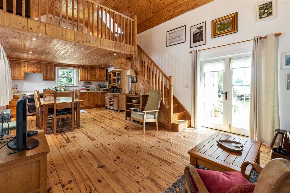 Thatched Cottage For Sale: Tearmann, Castlekieran, Carnaross, Co. Meath