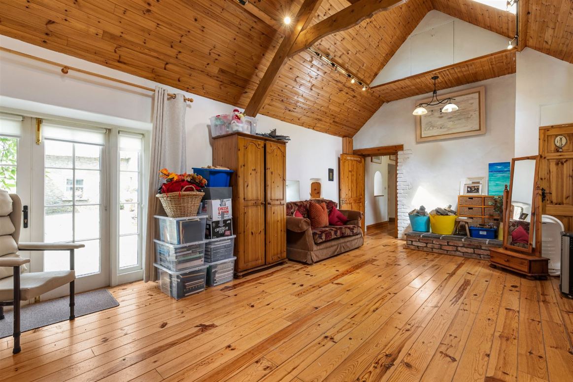 Thatched Cottage For Sale: Tearmann, Castlekieran, Carnaross, Co. Meath