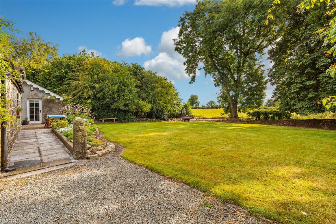 Thatched Cottage For Sale: Tearmann, Castlekieran, Carnaross, Co. Meath