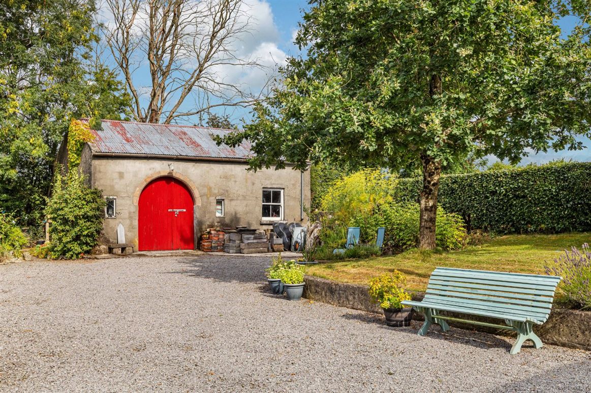 Thatched Cottage For Sale: Tearmann, Castlekieran, Carnaross, Co. Meath