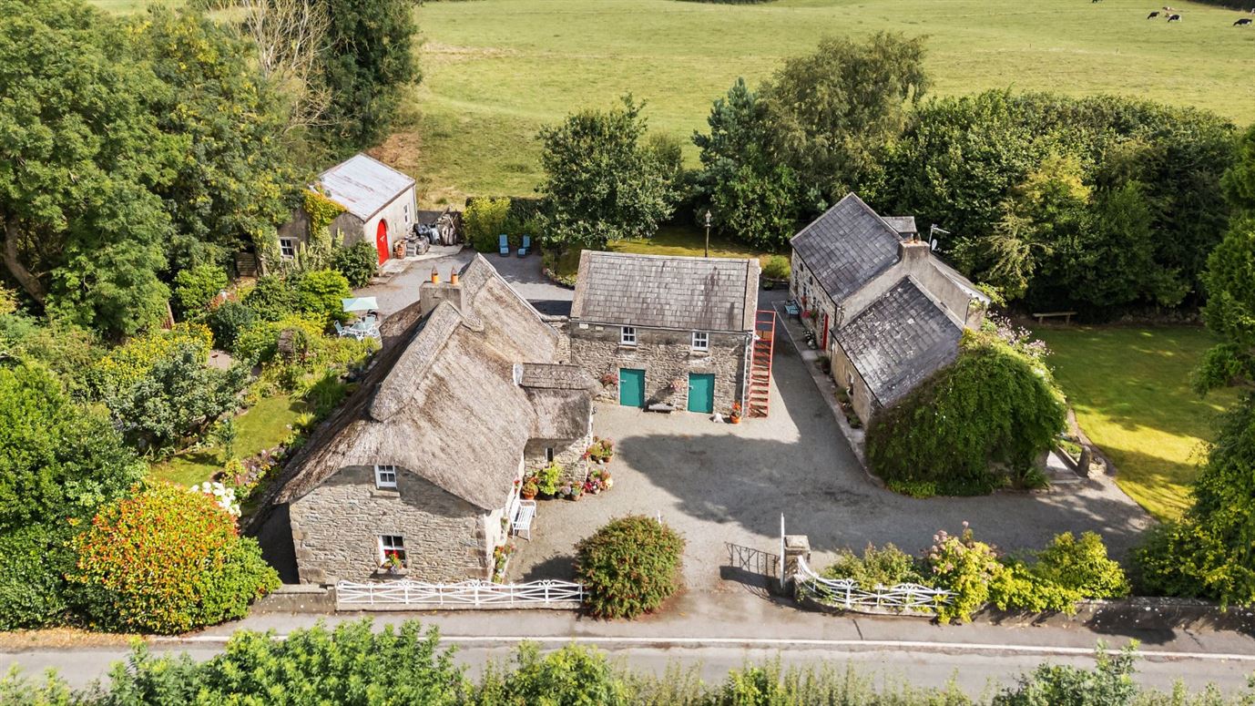 Thatched Cottage For Sale: Tearmann, Castlekieran, Carnaross, Co. Meath