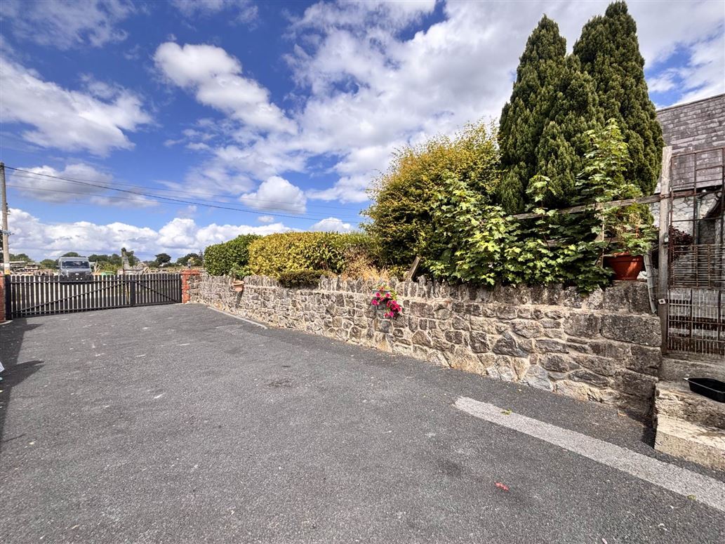 Period Residence For Sale: Williamstown Lodge, Williamstown, Fedamore, Co. Limerick