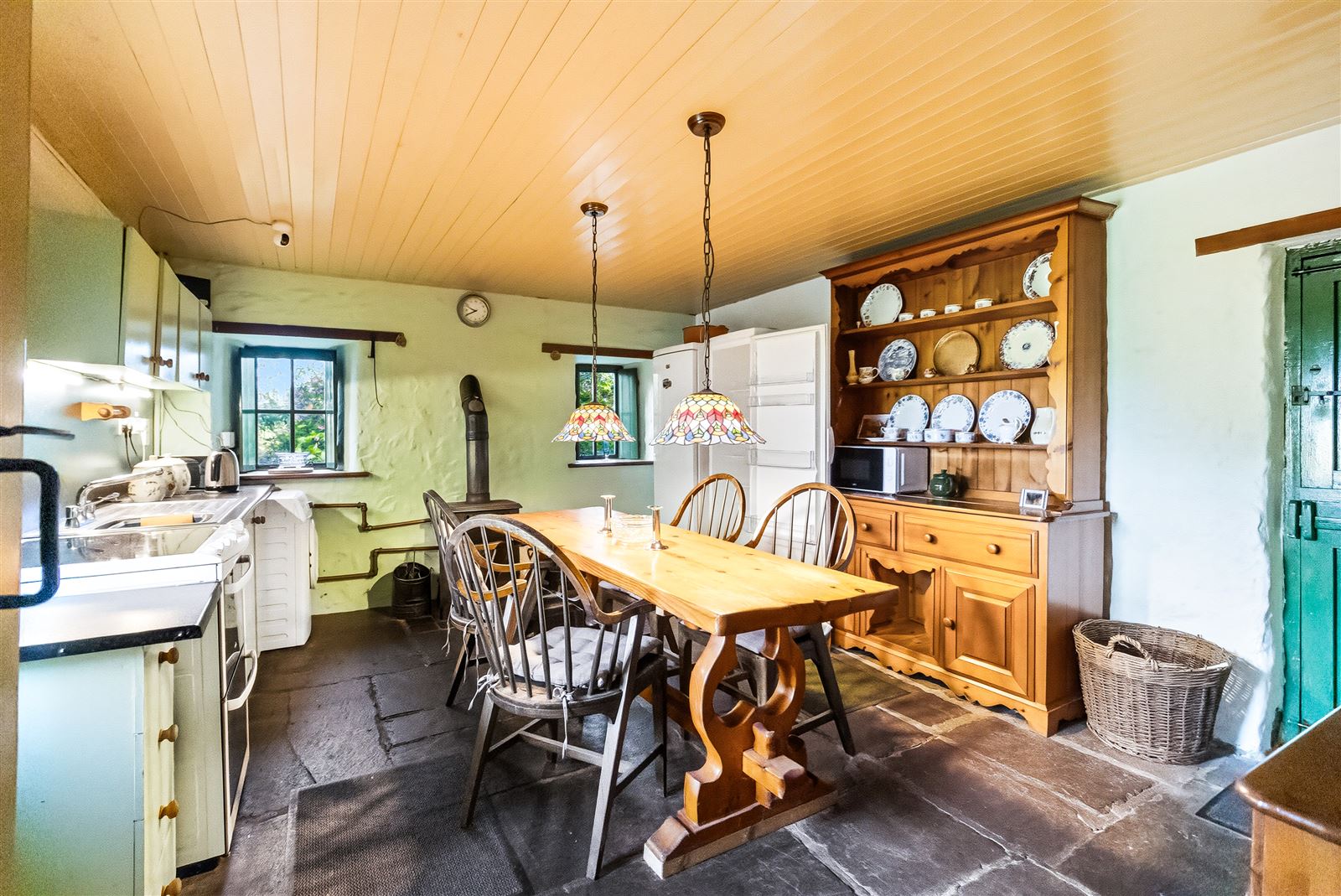 Thatched Cottage For Sale: Fairgreen Cottage, Cooladerra, Ballymacoda, Co. Cork