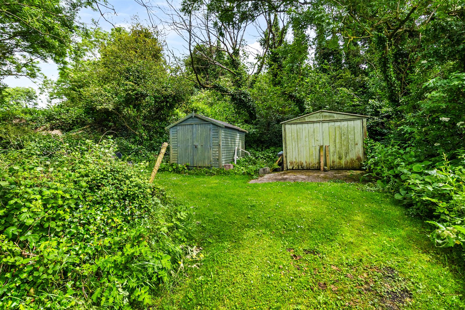 Thatched Cottage For Sale: Fairgreen Cottage, Cooladerra, Ballymacoda, Co. Cork