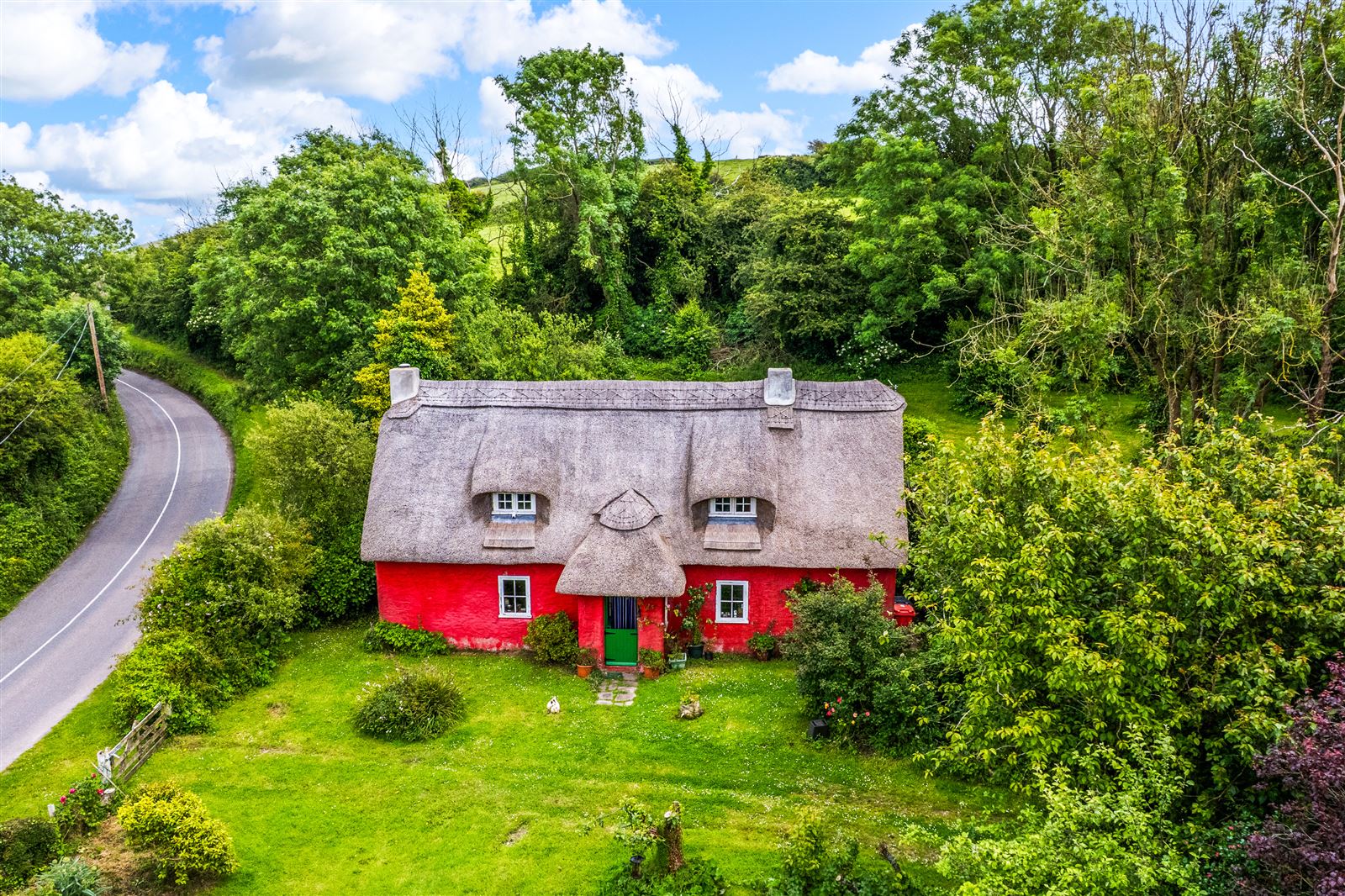 Thatched Cottage For Sale: Fairgreen Cottage, Cooladerra, Ballymacoda, Co. Cork