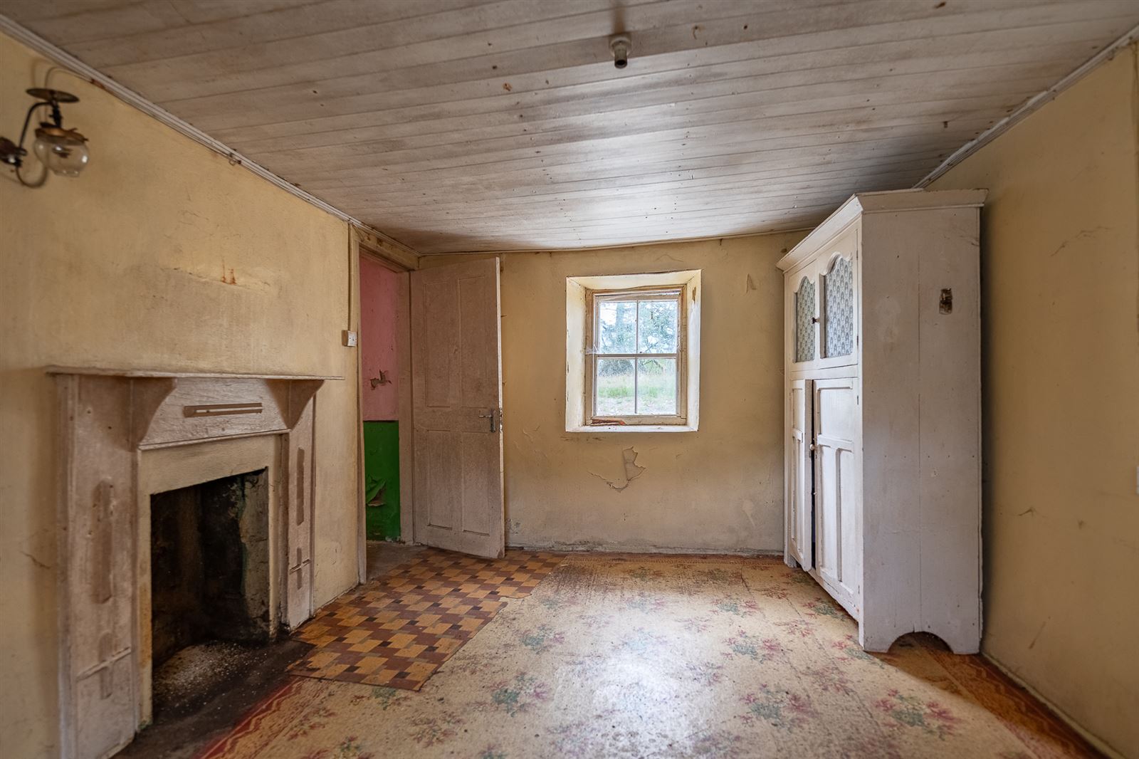 Old Farmhouse For Sale: Gurteen, Kilgarvan, Co. Kerry