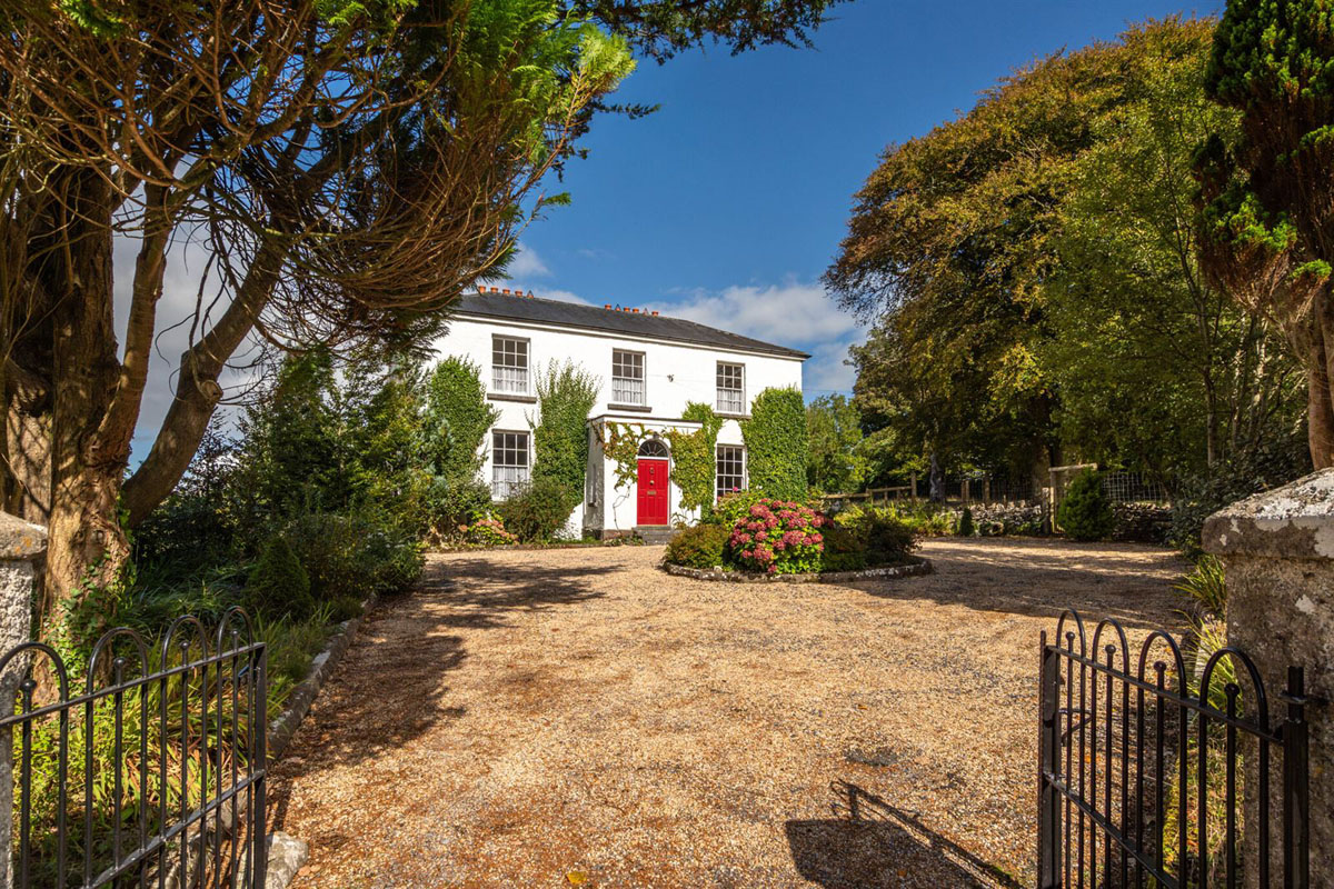 Bunavaunish House, Mile Hill, Ballinrobe, Co. Mayo, F31 YX66