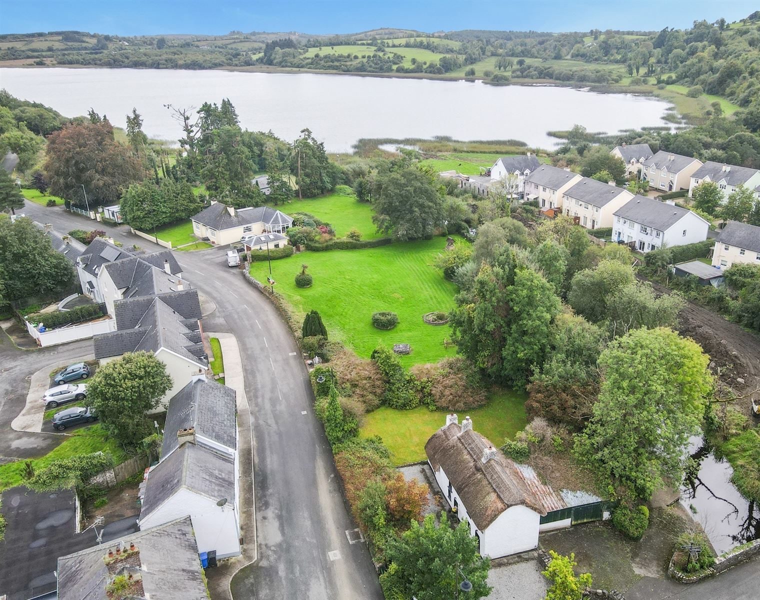 Thatched Cottage For Sale: Fionn MacCumhaill Cottage, Keshcarrigan, Carrick On Shannon, Co. Leitrim