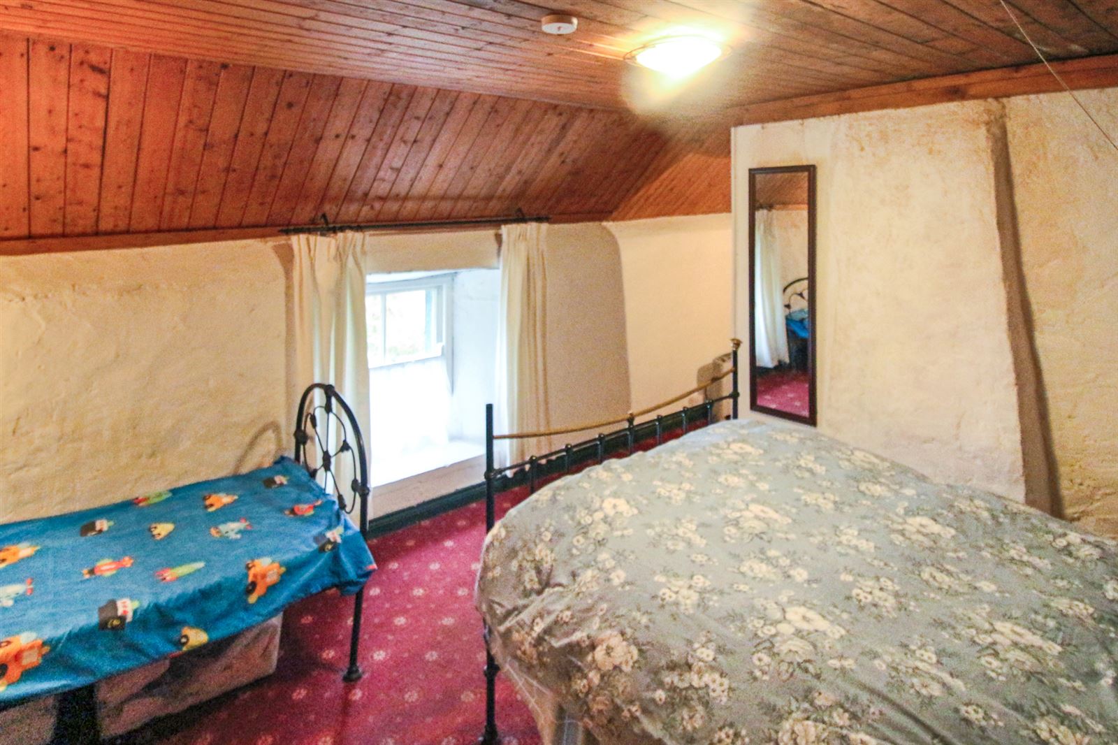 Thatched Cottage For Sale: Fionn MacCumhaill Cottage, Keshcarrigan, Carrick On Shannon, Co. Leitrim