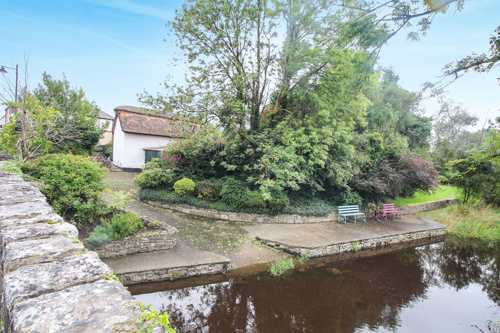 Thatched Cottage For Sale: Fionn MacCumhaill Cottage, Keshcarrigan, Carrick On Shannon, Co. Leitrim